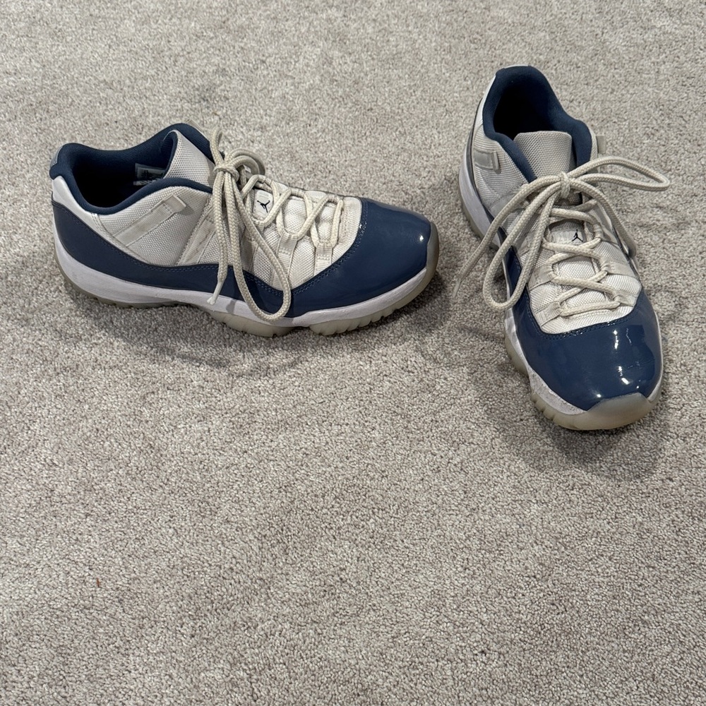 Air Jordan 11 Retro Low- Diffused Blue- size us 9.5